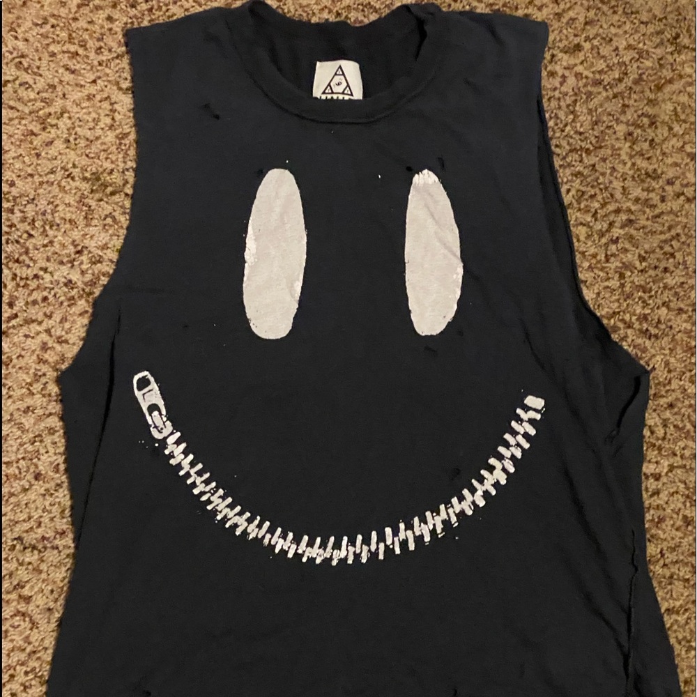 Sleeveless distressed t-shirt